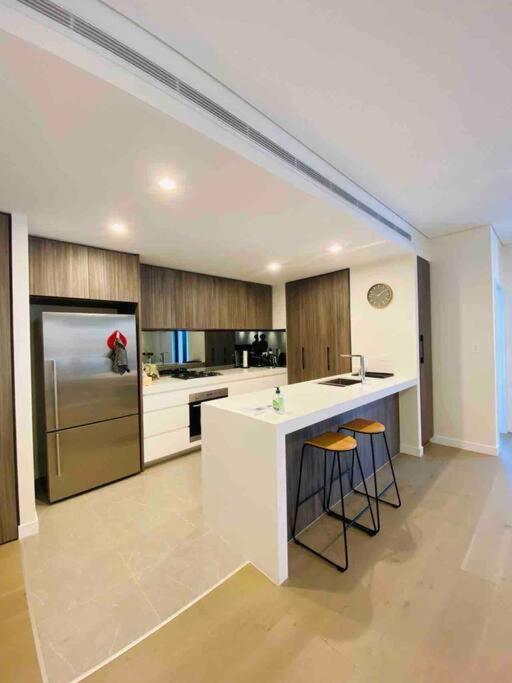 Luxury 3 Bedroom Apartment In Ryde سيدني المظهر الخارجي الصورة